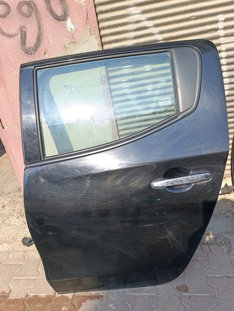 MİTSUBİSHİ L200 ORİJİNAL ARKA SAĞ SOL DOLU KAPILARI 2015-2020 - 7