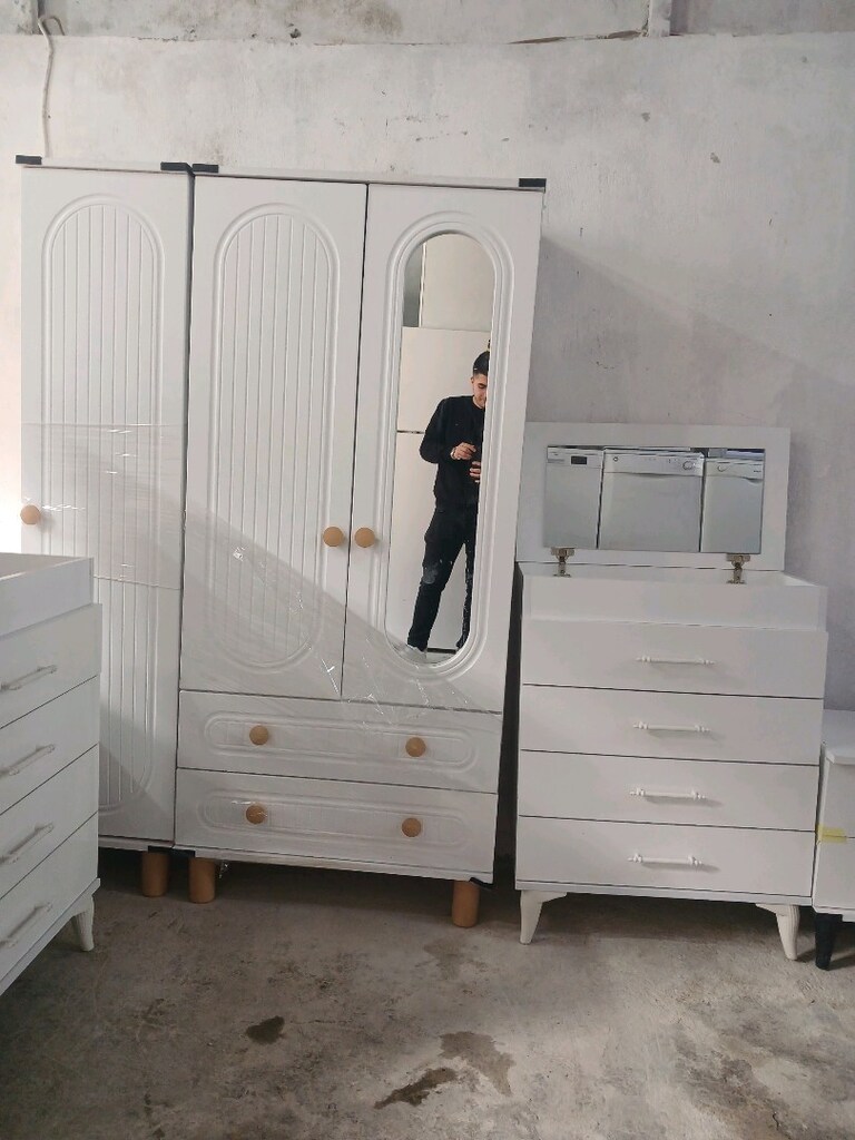 SIFIR BOHEM YATAK ODASI TAKIMI – 3 KAPILI DOLAP + ŞİFONYER + KOMODİN + - 4