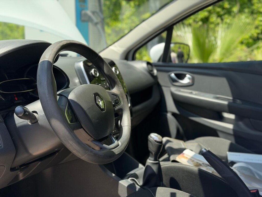 clio 1.5 dci - 8