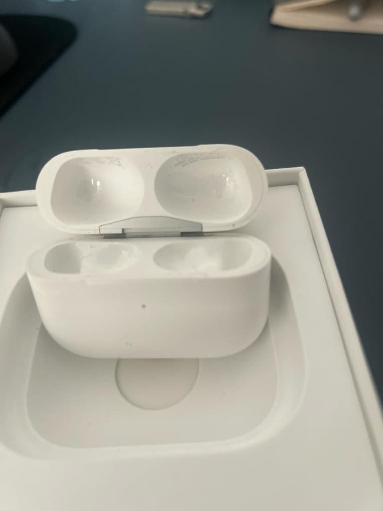 Airpods pro 2. nesil Şarj kutusu - 4