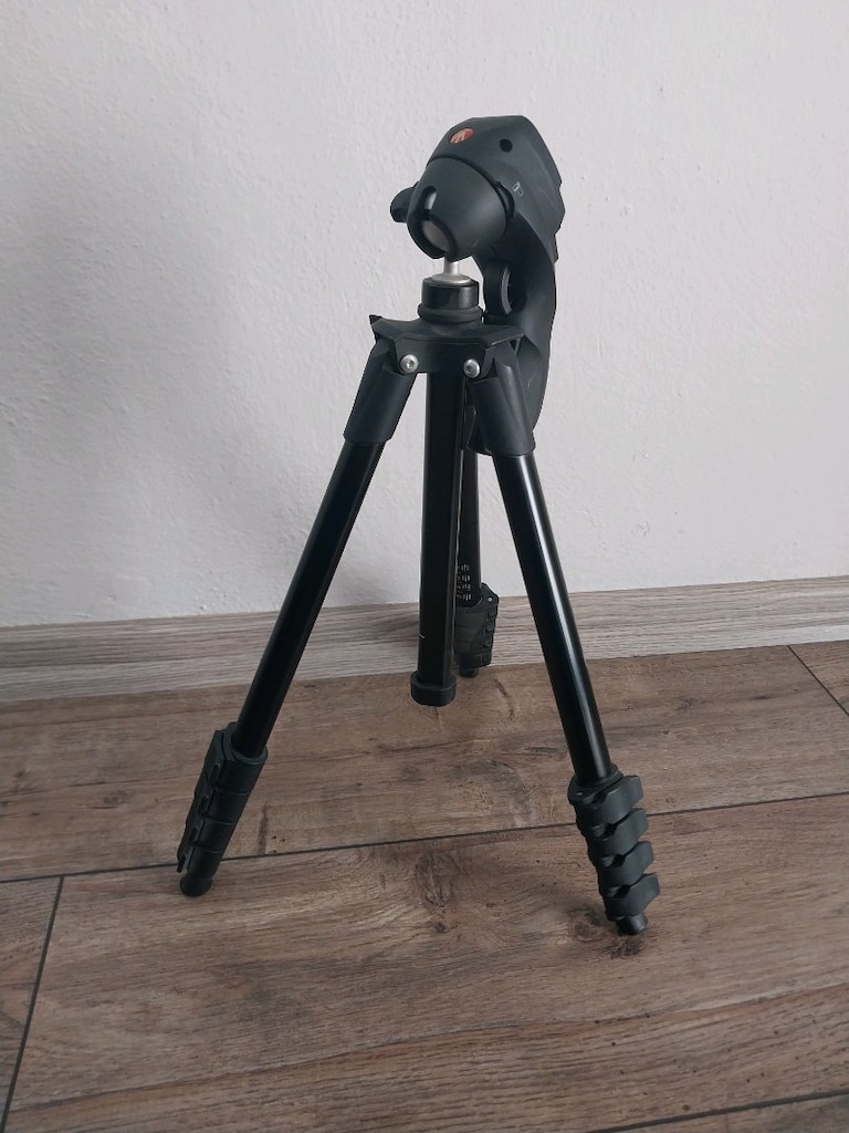 Siyah Tripod Manfrotto 154 cm - 5
