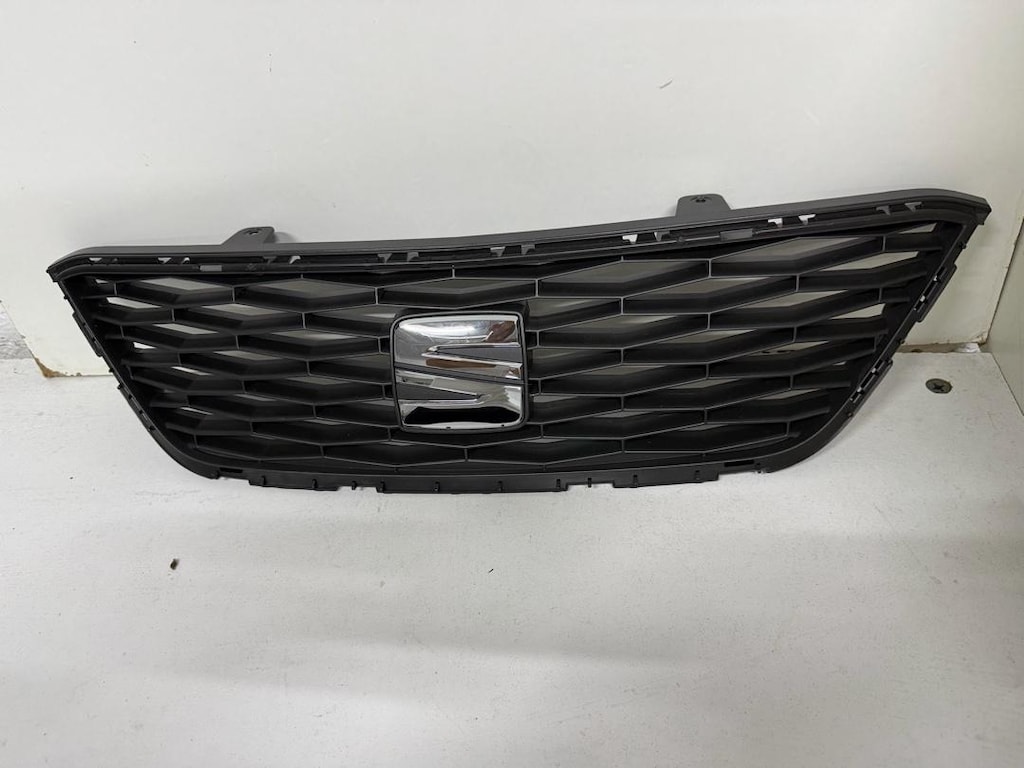 Seat Ibiza Ön Panjur 2013-2017 6J0853654G sıfır orjinal - 2