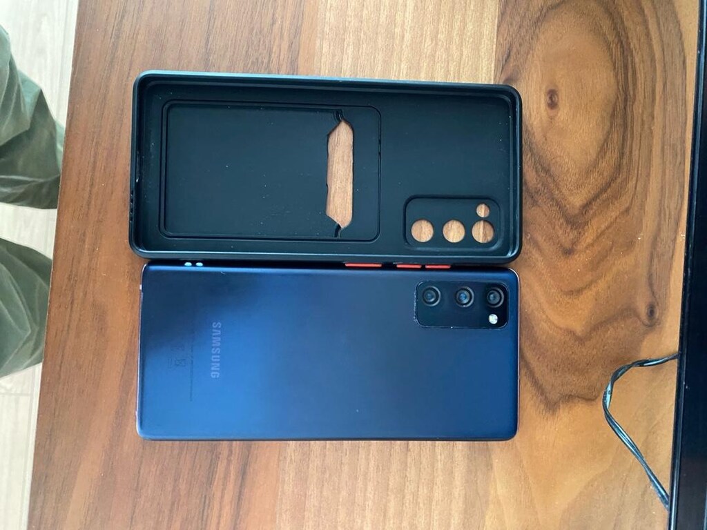 samsung s20 F - 2