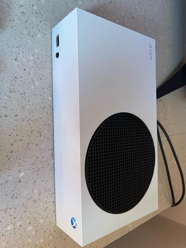 XBOX SERIES S + 2 kol - 3