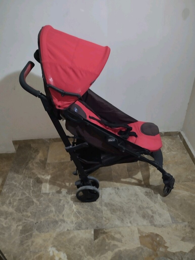 Chicco Kırmızı bebek arabası - 2