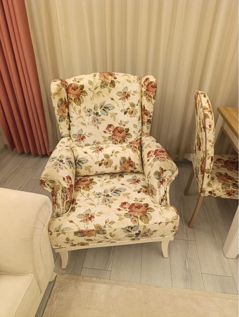 Koltuk takımı yemek masası ve sandalyeleri ve orta sehpa - 6
