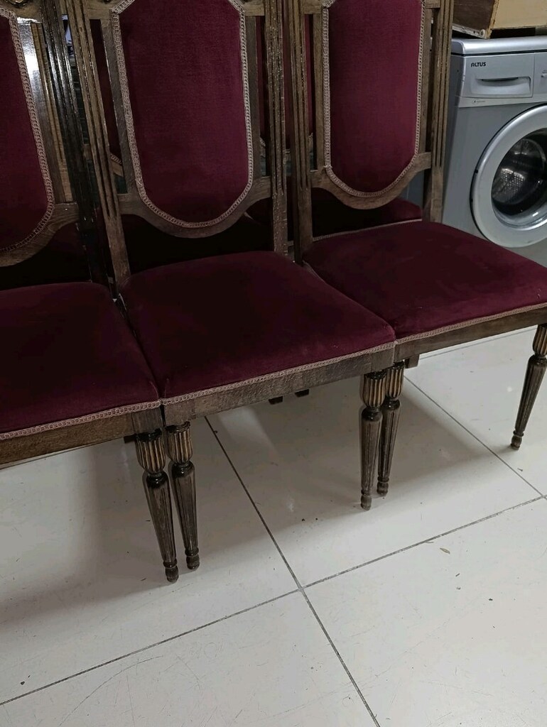 İKEA 3 KAPILI DOLAP 4,500TL ANTİKA SANDELYE TAKIMI 15,000TL - 4