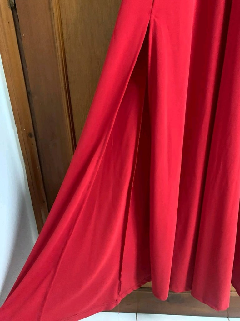 Kırmızı Derin Yırtmaçlı İnce Askılı Uzun Abiye / Elbise - 2