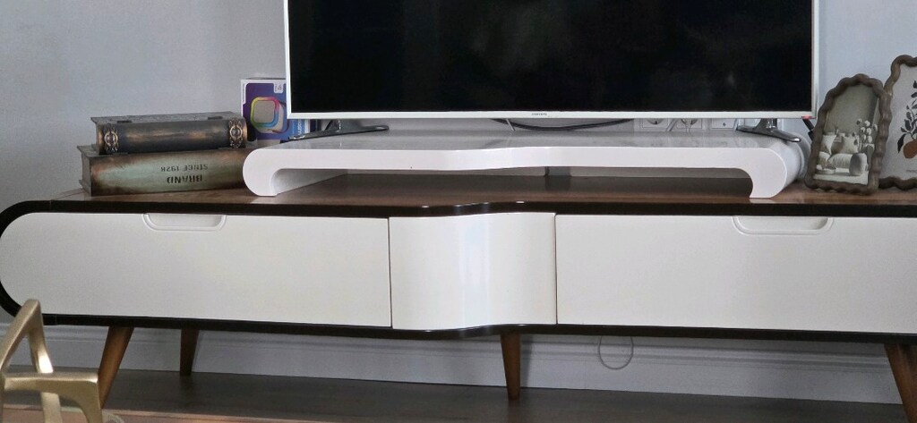 Tv ünitesi/ Yemek masası/Orta sehpa - 2