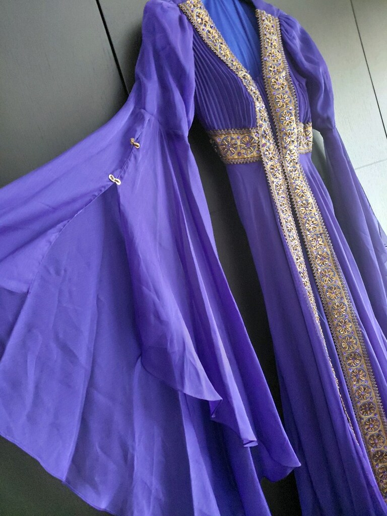 abiye hürem modeli - 2