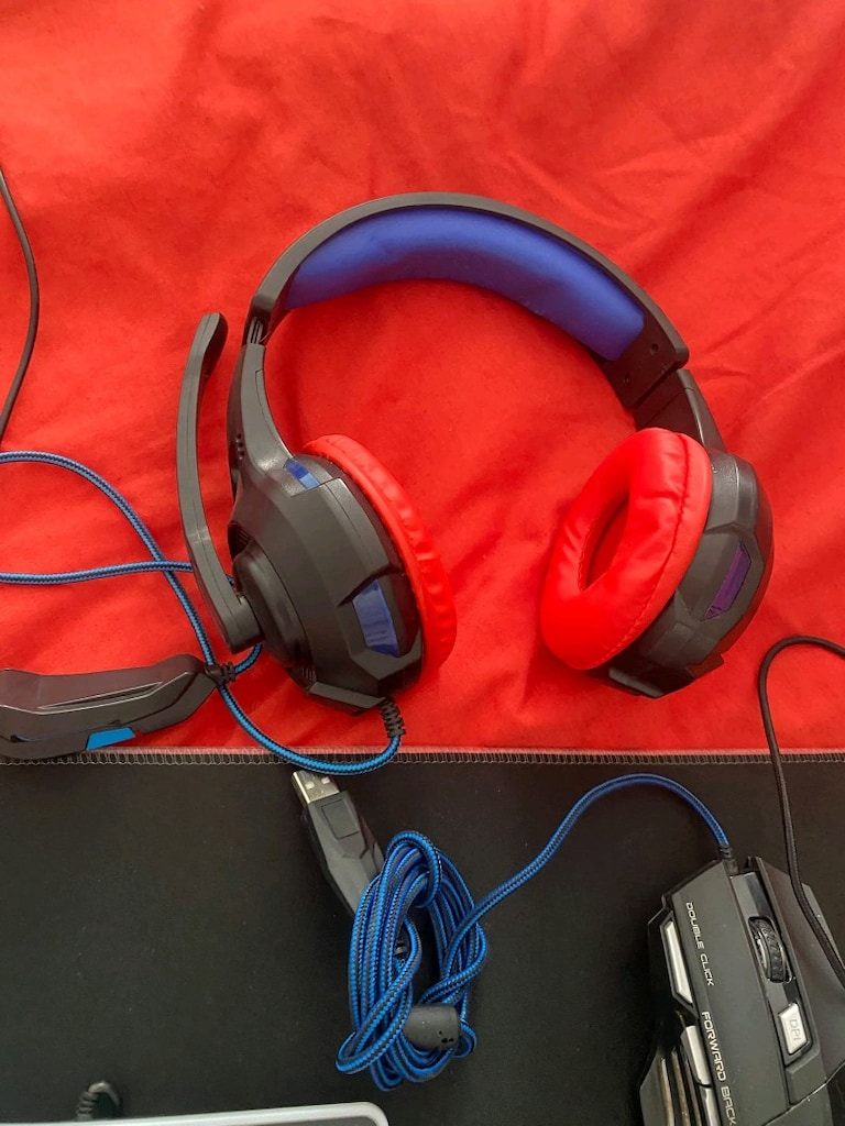 Oyuncu klavyesi mouse oyuncu padi masa patı kulaklık - 4
