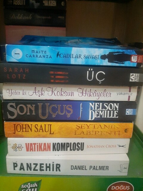 Roman kitap çesitli yazarlar