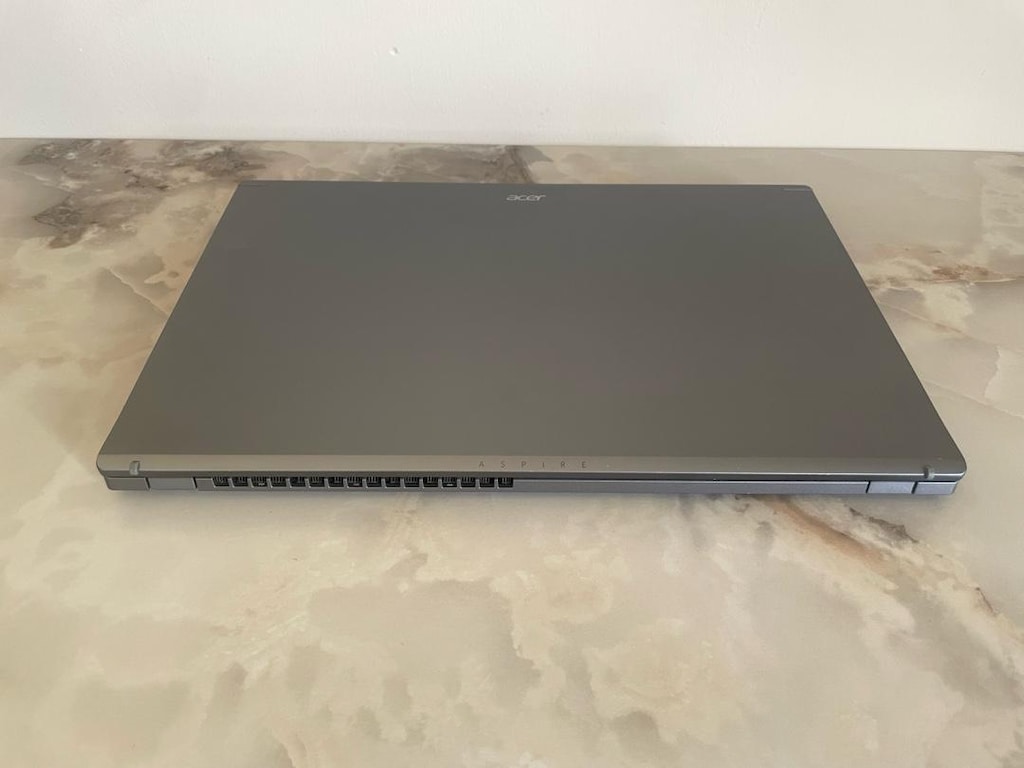 Acer Aspire Laptop - 3