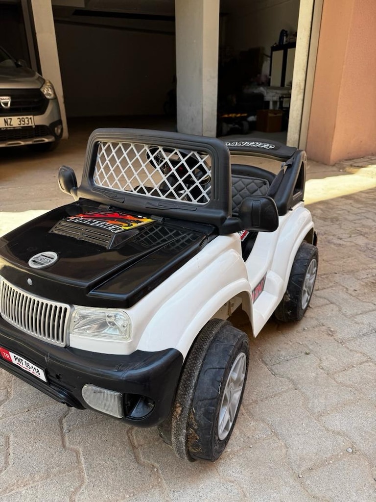 Pilsan Panther 12V Kumandalı Akülü Araba