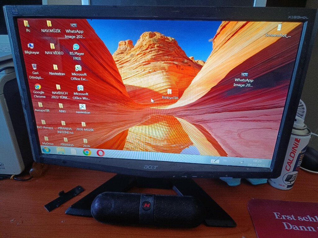 Acer Siyah Monitör 19" VGA kablolariyla - 9