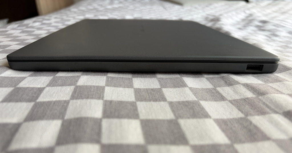 ASUS ZENBOOK A14 OLED SNAPDRAGON X ELİTE 32 GB RAM 1 TB SSD - 6