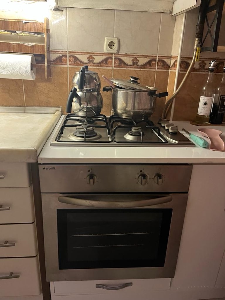 çamaşır makinesi buzdolabı fırın set üstü ocak yemek masası süpürge - 4