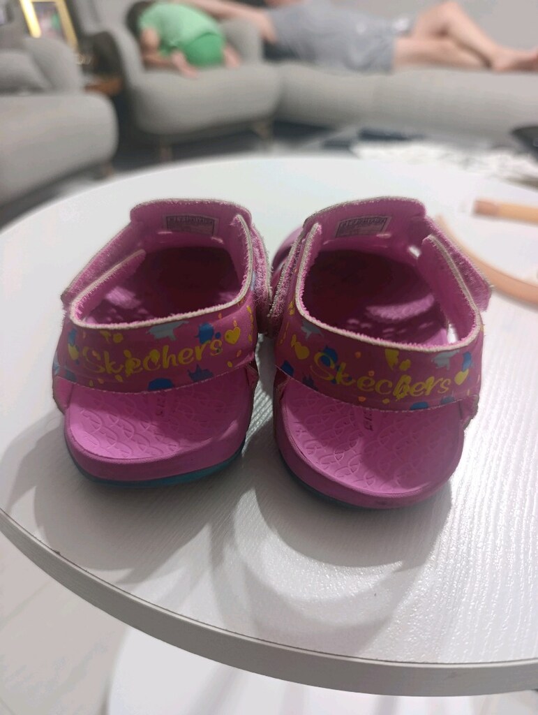 Çoçuk Sandaleti Skechers 24 Numara