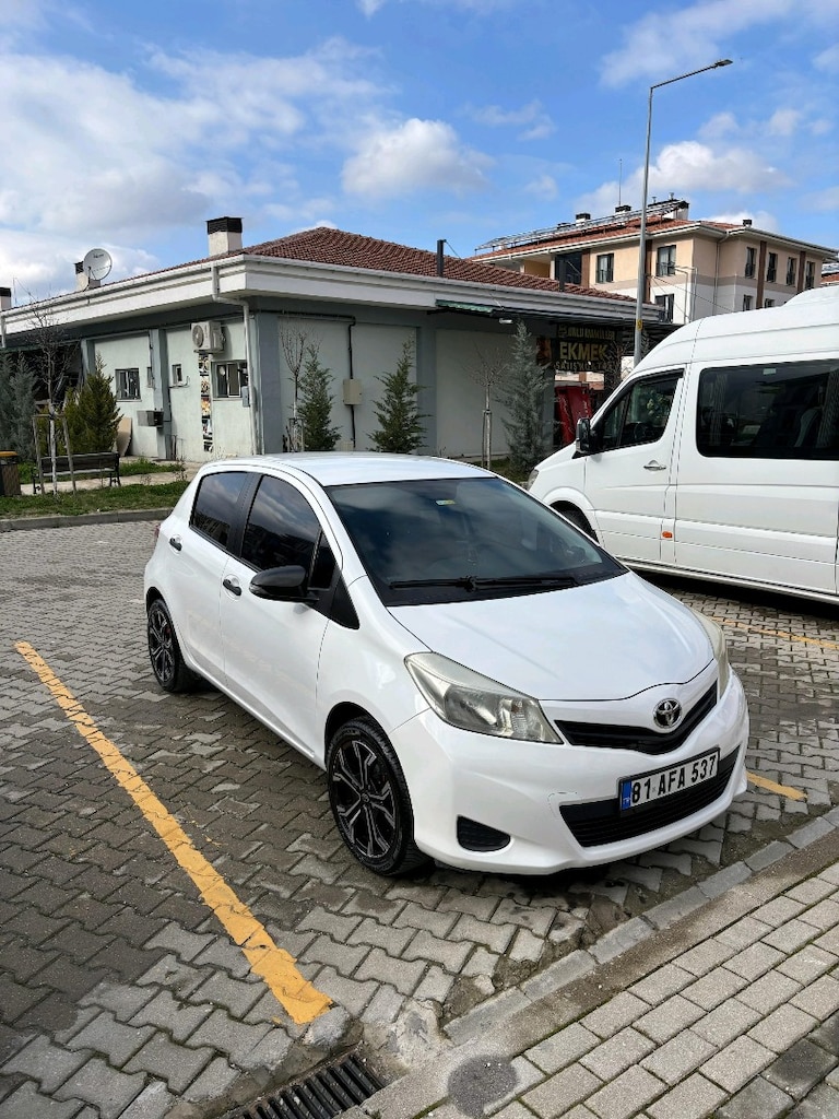 TERTEMİZ TOYOTA YARİS - 3