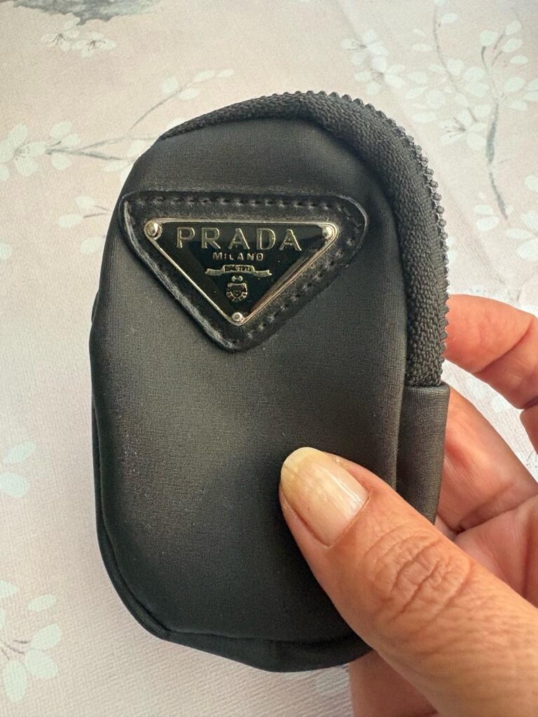 yepyeni prada cüzdan — görsel 4/5