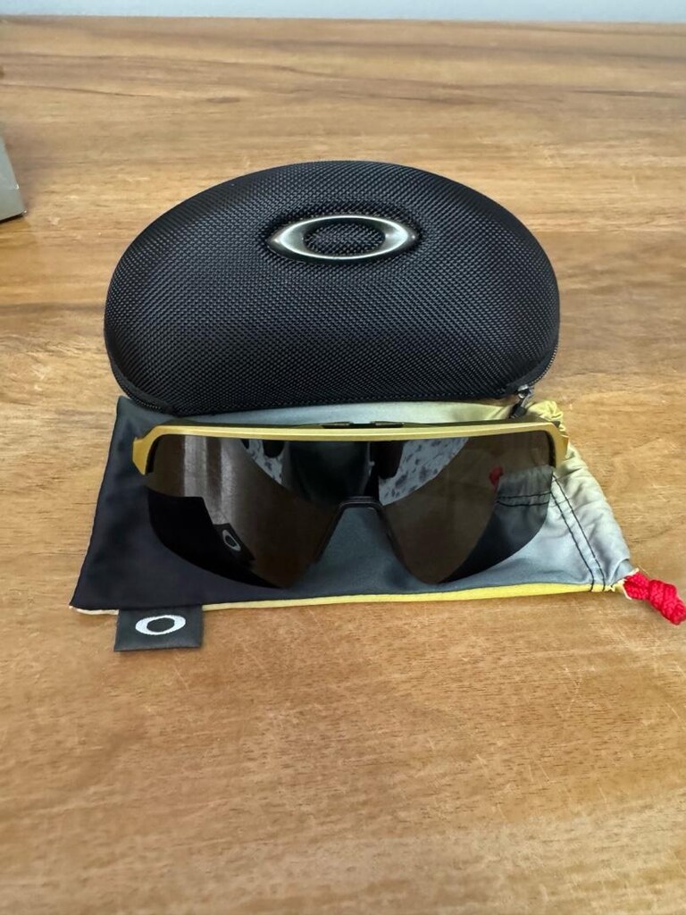 OAKLEY GÜNEŞ GÖZLÜĞÜ - 4