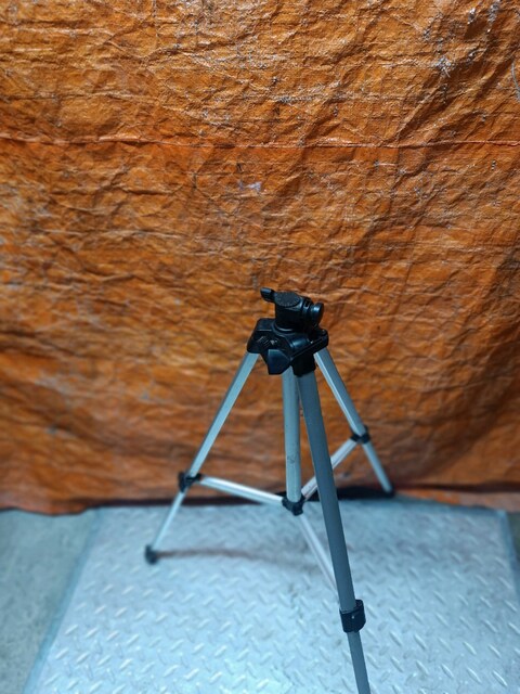 teleskopik tripod 1 metre boyunda