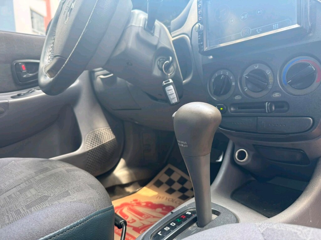 2004 model Hyundai Accent admire 2007 çıkışlı Otomatik Vites 1.3 benzi - 10