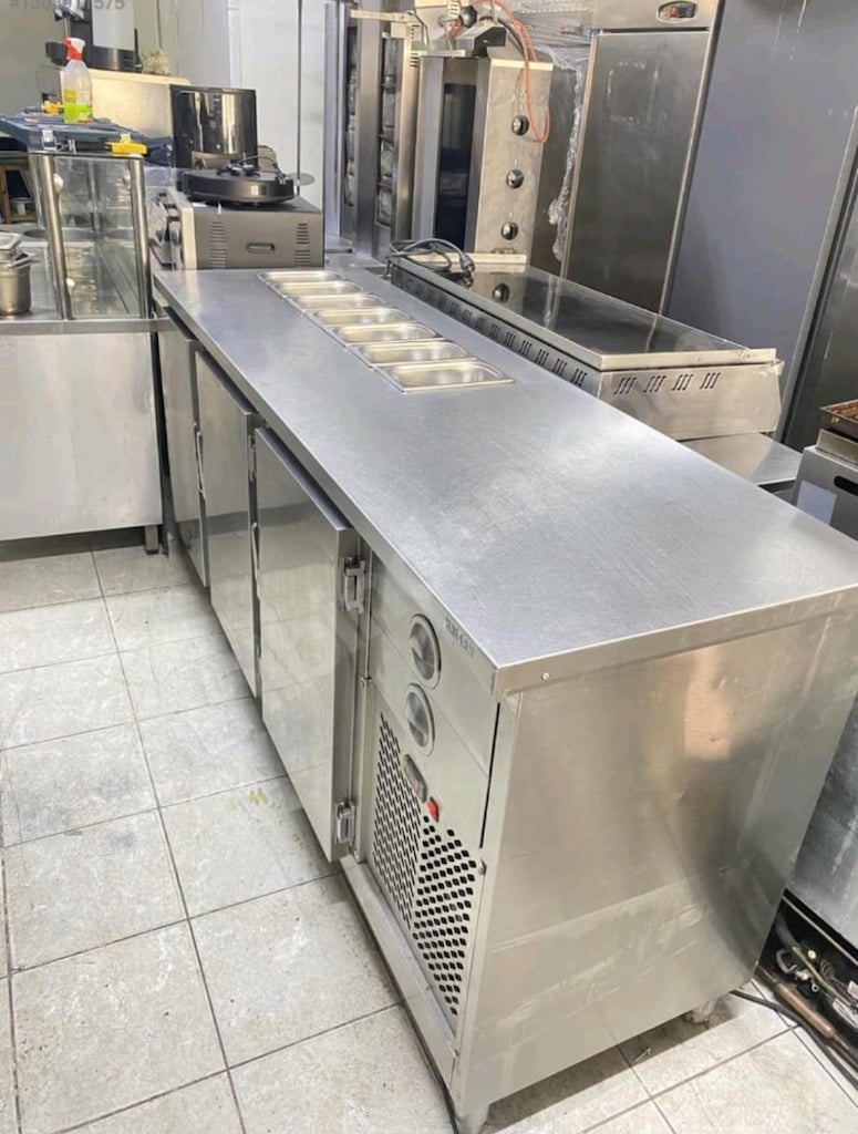 salata pizza make up 3 kapılı sorunsuz