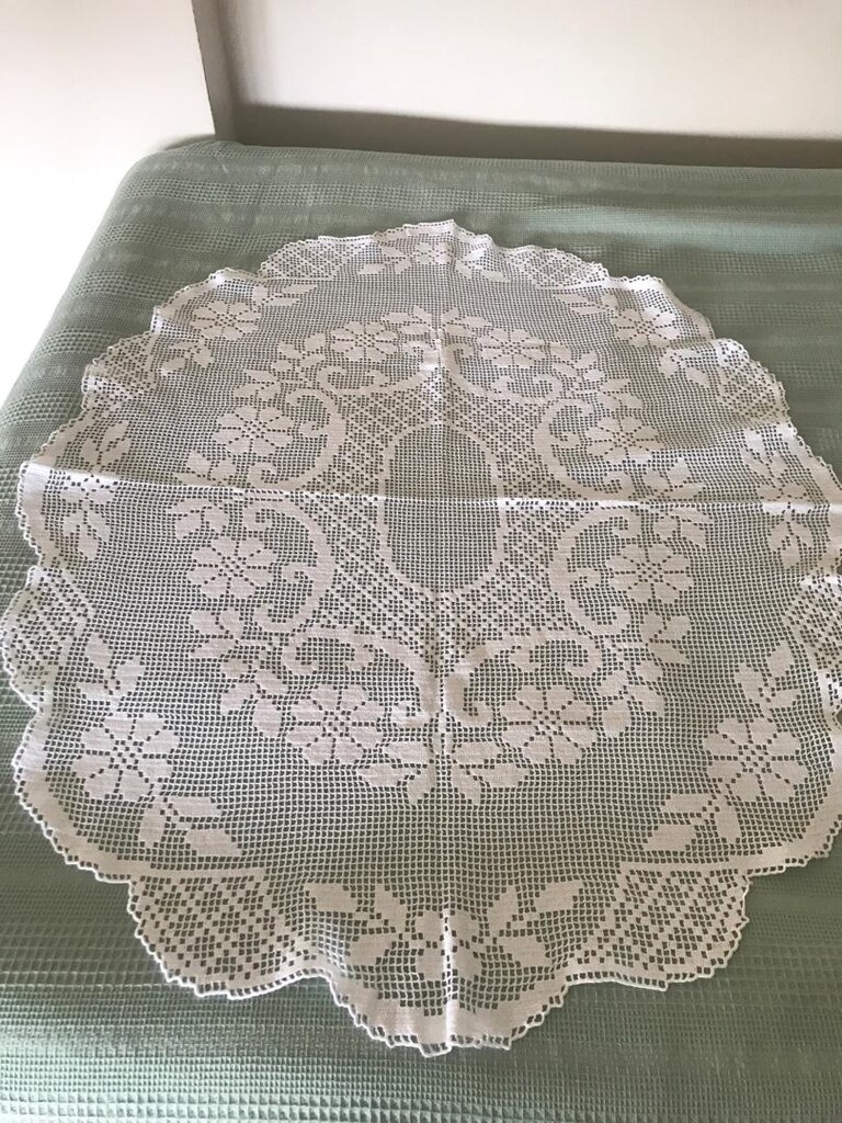 Beyaz dantel masa örtüsü - 2