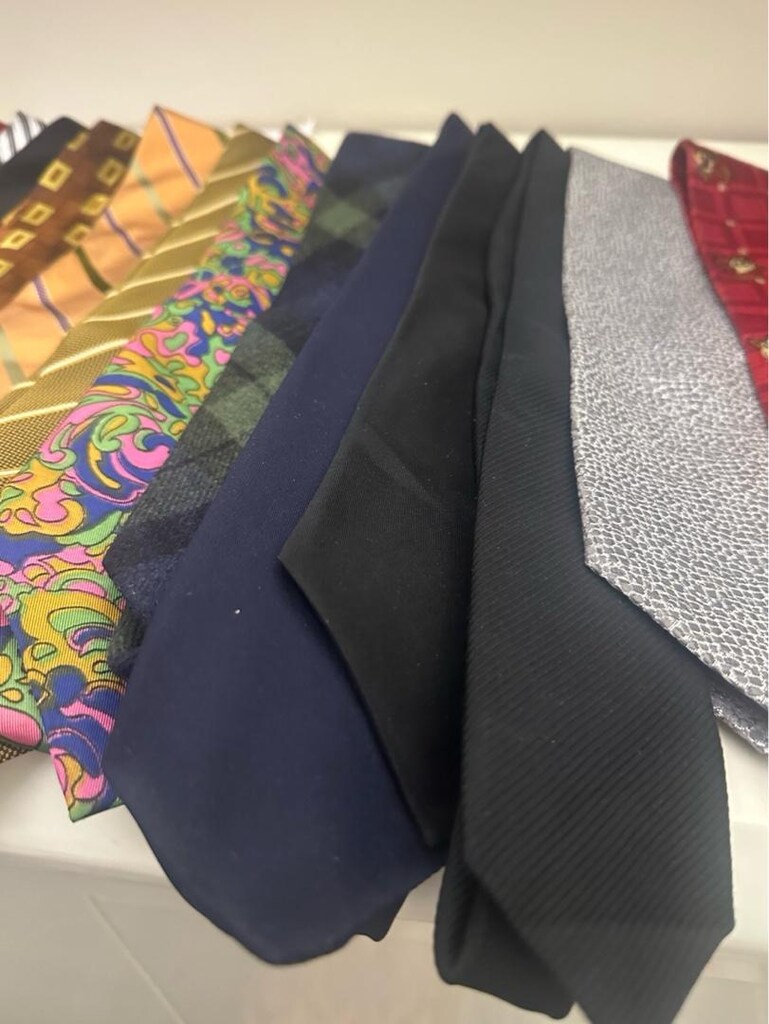 Erkek kravat lar 23 adet tanesi 175 ₺ - 5