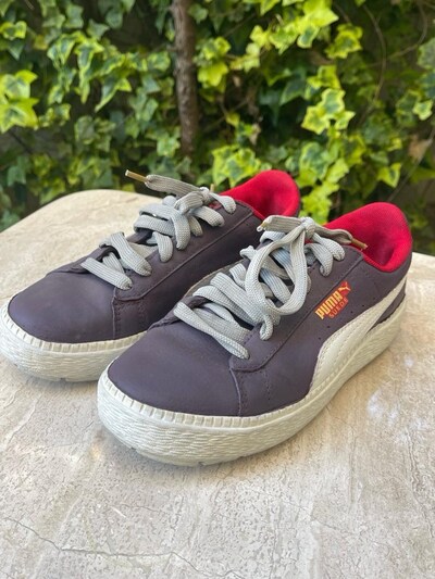 Puma Suede Play.Paris Unisex Sneaker
