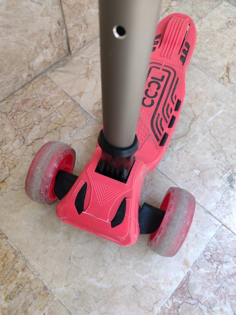 Cool Wheels 3 Tekerlekli Işıklı Maxi Scooter Pembe (Katlanabilir) - 11
