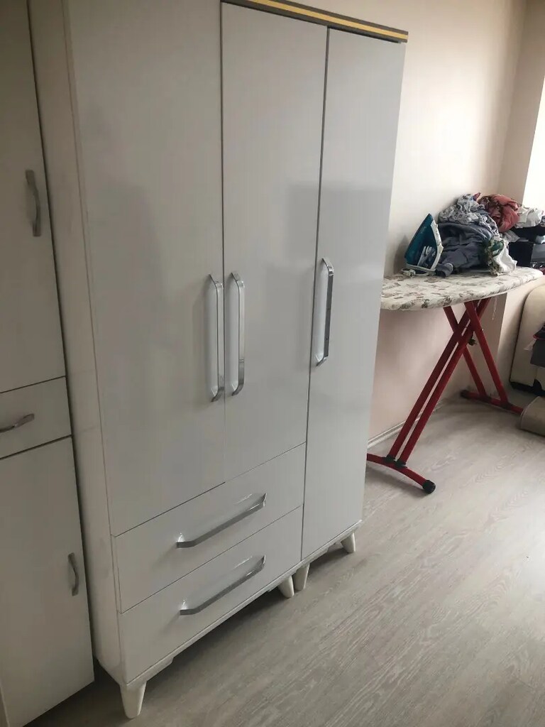 Sıfır 3 kapılı gardolap - 2