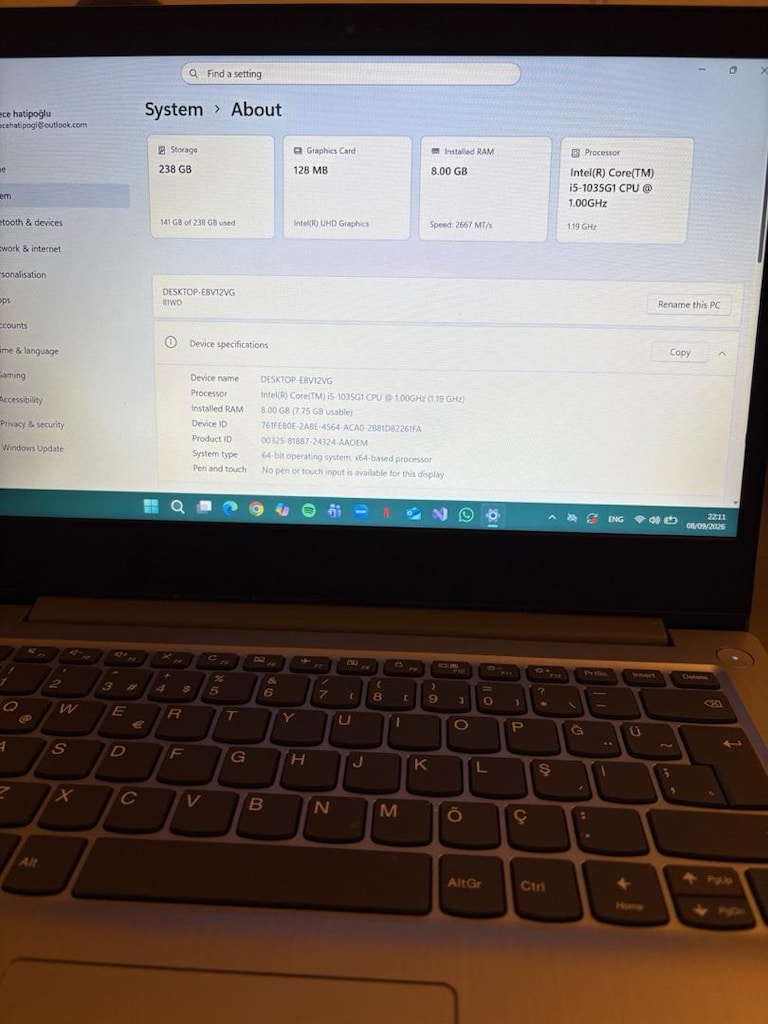 Lenovo IdeaPad 3 14IIL05 | i5 10. Nesil | 8 GB RAM | 256 GB SSD - 6
