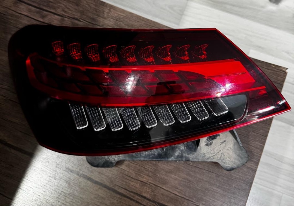 A2139065109 W213fl sol dış stop orjinal çıkma - 3