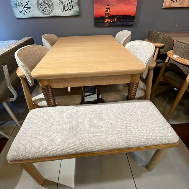 80x130 cm Kayın Ağacı Görünümlü Masa 4 adet Polo Sandalye 1 adet Benç
