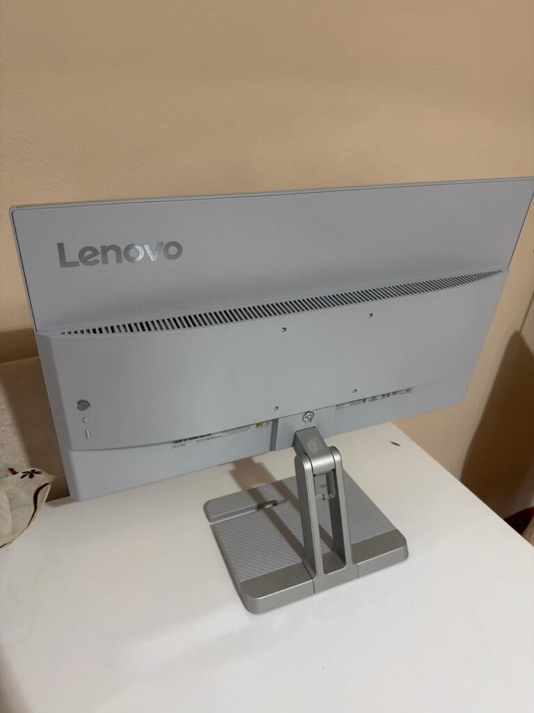 Lenovo L24i-4A 23.8 inç IPS 100Hz Hoparlörlü Monitör - Beyaz - 2