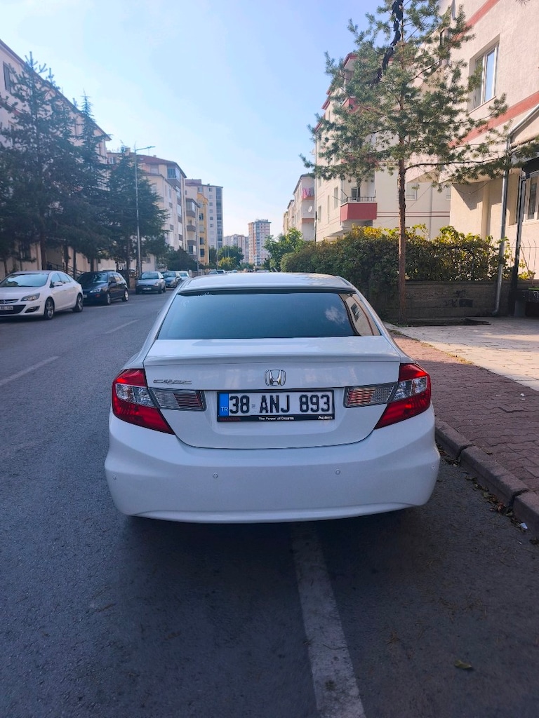 2014 model Civic FB 7 Eco premium hasar kayıtsız temiz bakımlı - 6