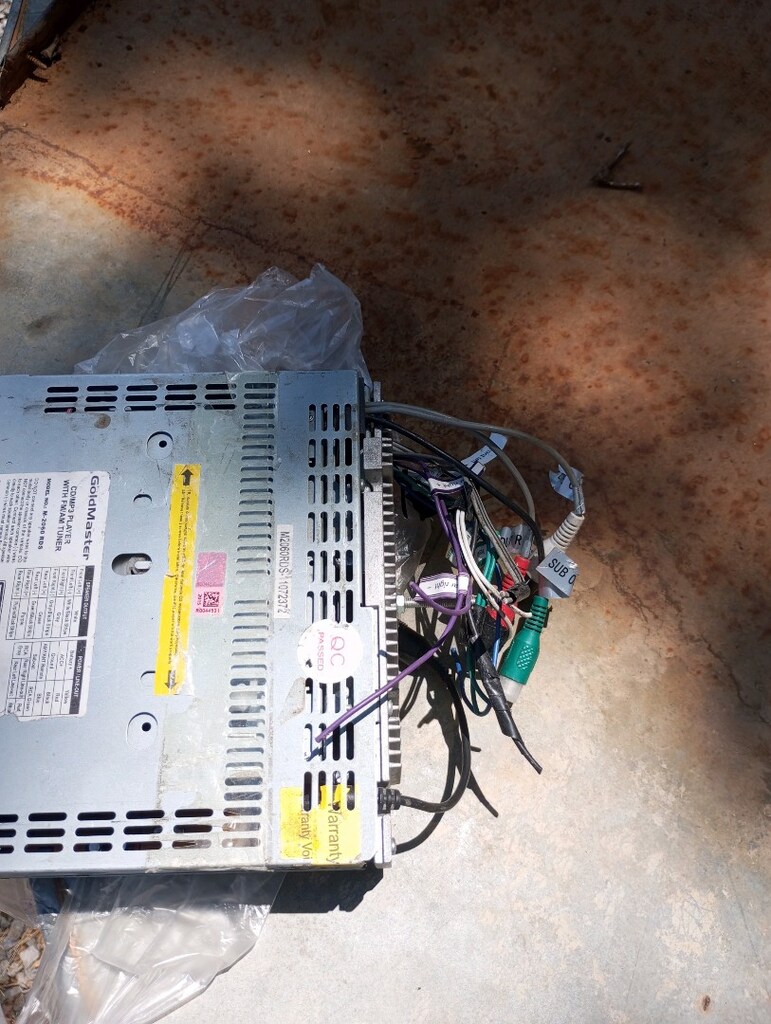 oto CD çalar - 3