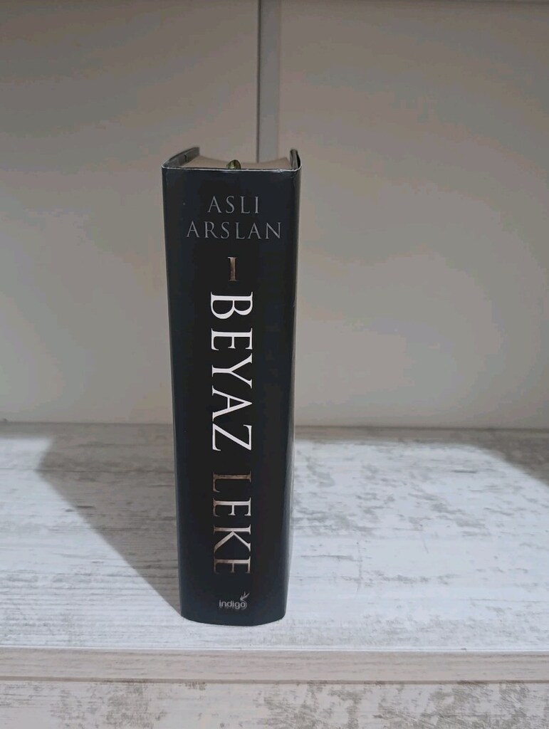 beyaz leke aslı arslan kitap - 2