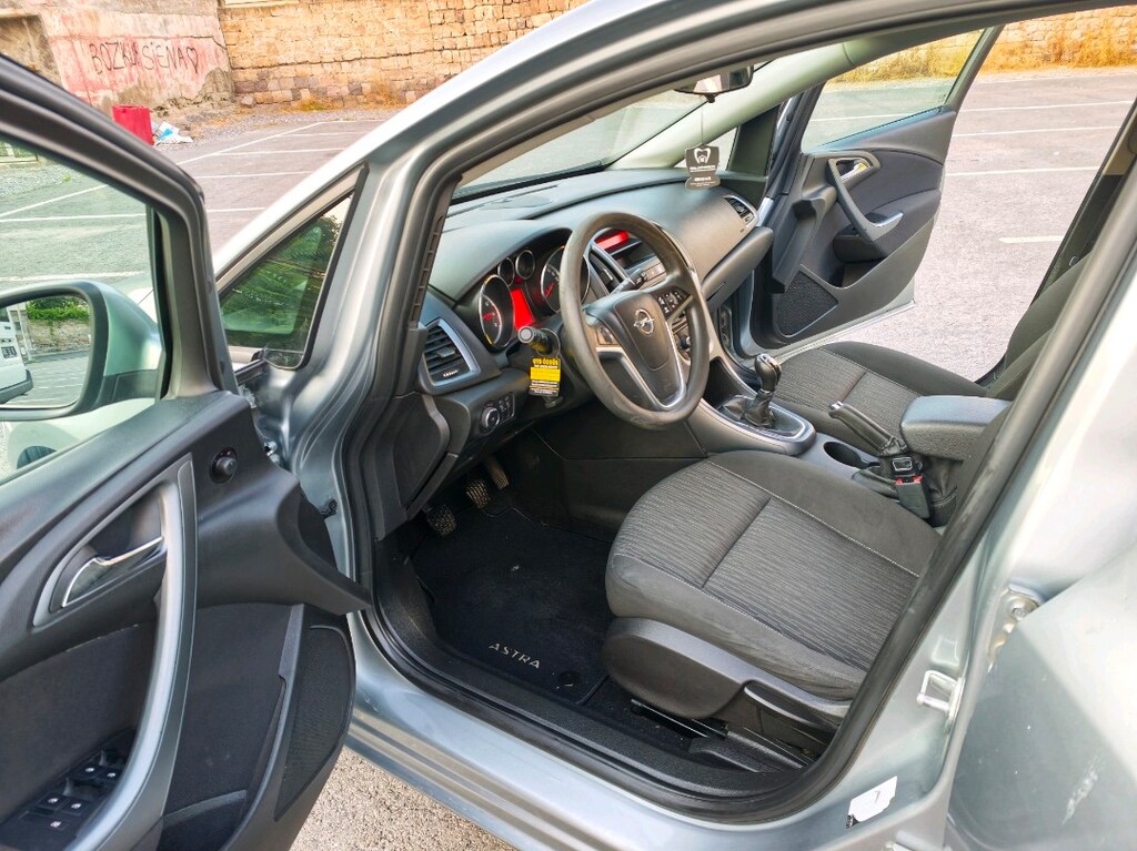 İlk Sahibinden Boyasız 2013 Model Opel Astra J 1.6 178.000 Km'de - 6
