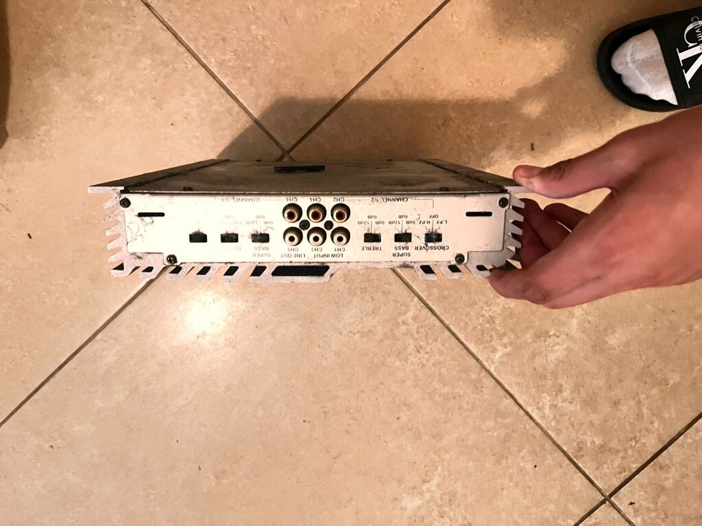 2 ADET PIONER HÖPARLÖR 2 ADET CADENCE 1 ADET JAMESSEN USA 505 ANFİ - 3
