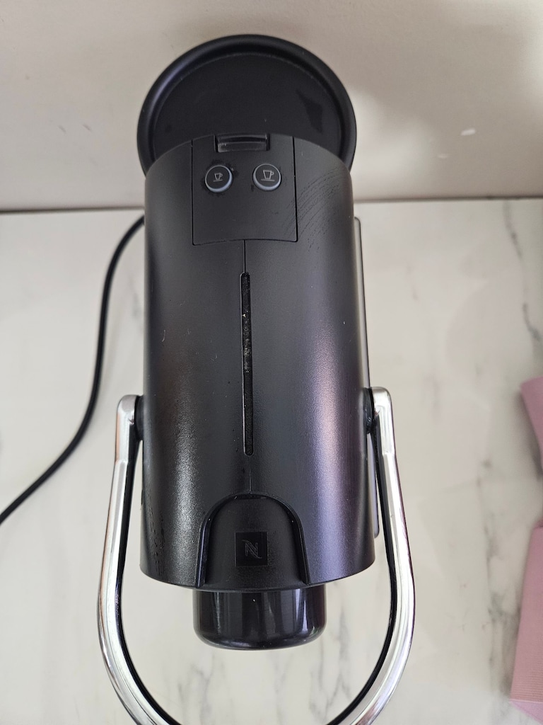 Orijinal Nespresso Pixie C60 Titan kapsüllü kahve makinesi. - 3
