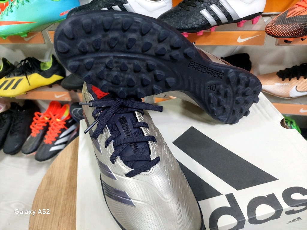 Orjinal Adidas 42 numara PREDATÖR Halı Saha ayakkabısı İKİNCİ EL.. - 6
