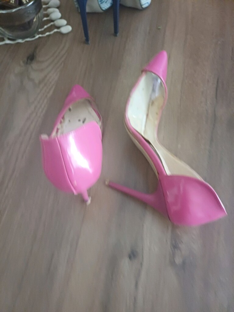 stiletto - 2