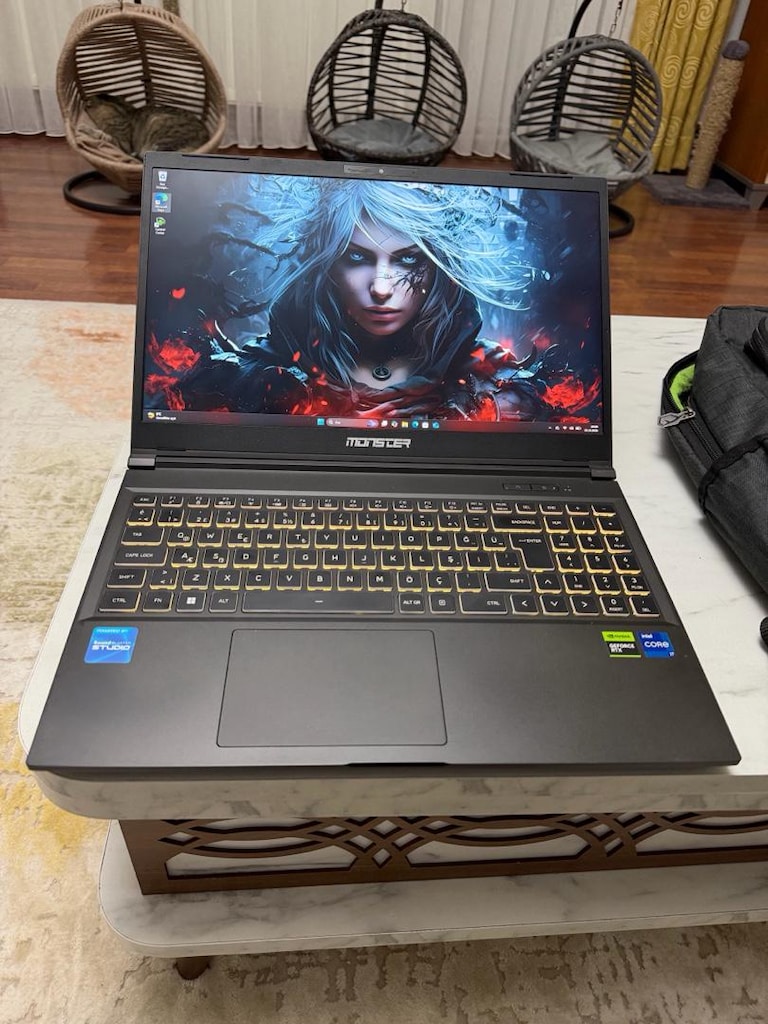 Monster Abra A5 Gaming Laptop - 2