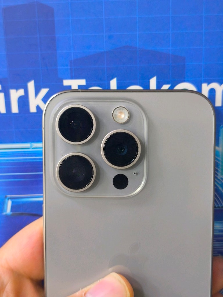 İPHONE 15 PRO - 2