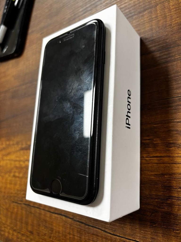 iPhone SE 2.Nesil 64 GB - 5
