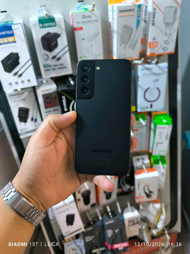 Samsung Galaxy S22 Hatasız TR - 2