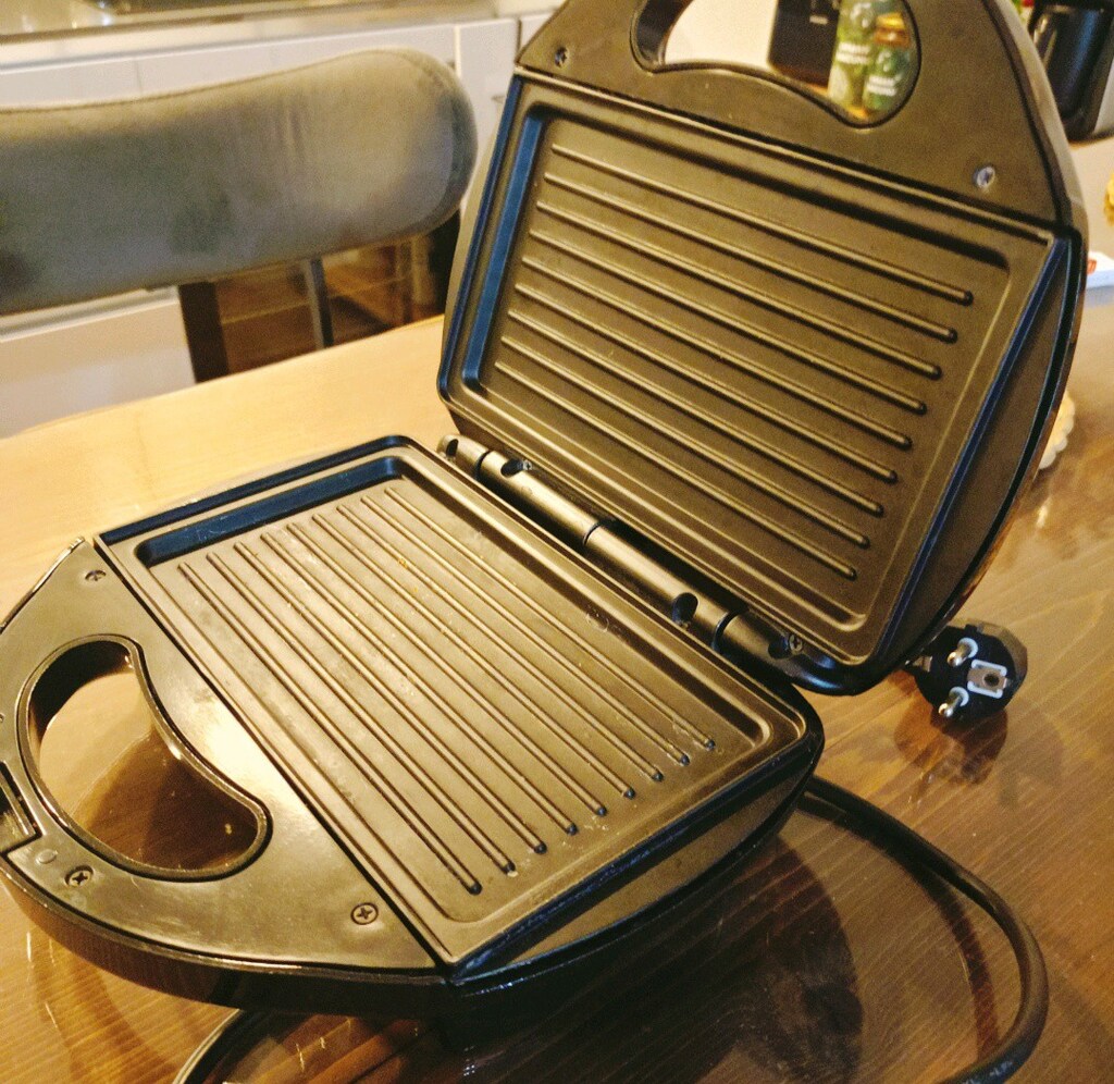 Elektrikli Mini Tost Makinasi - 2